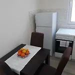 Apartment Vs
